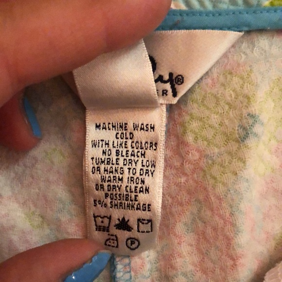 Lilly Pulitzer elephant print shorts size 2. - Picture 9 of 9